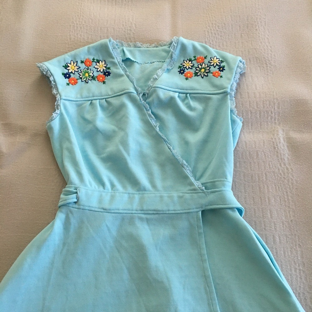 VTG Handmade Embroidered Lace Trim Dress Size XS Turquoise Cottage Core Feminine